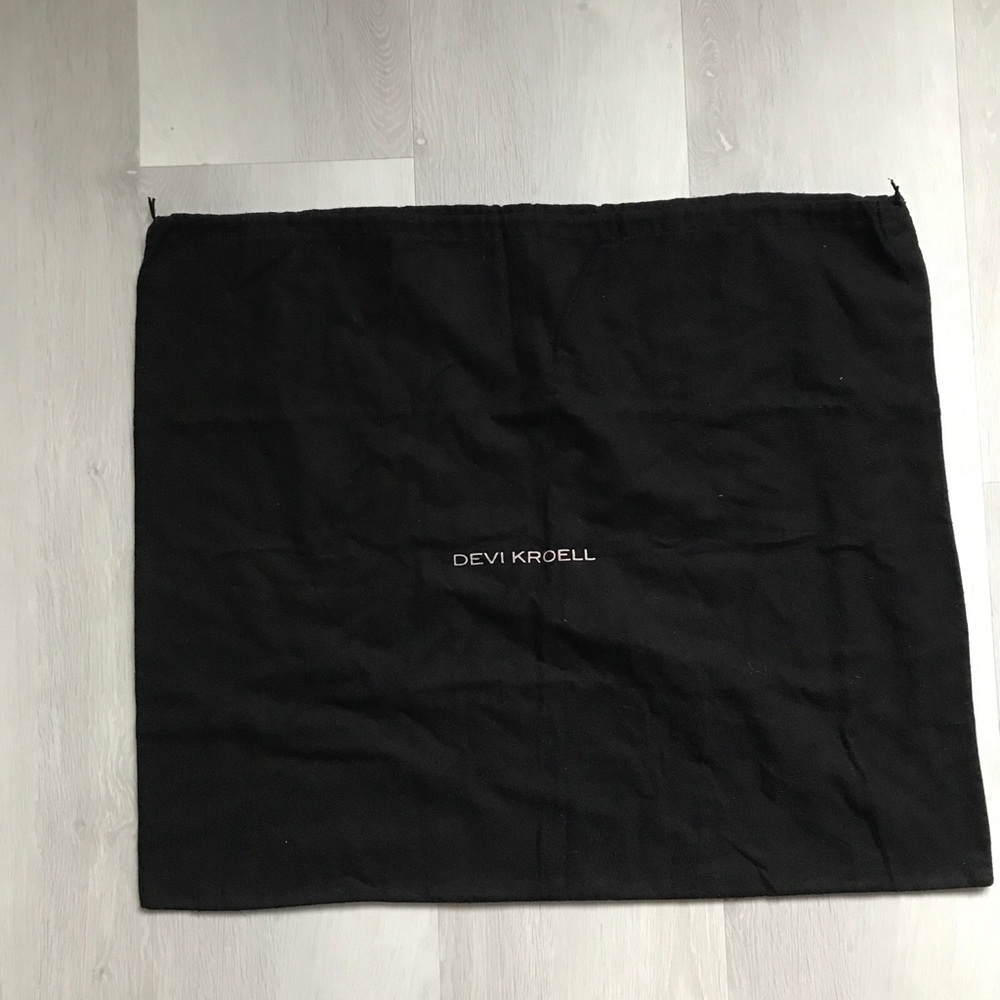 DEVI KROELL SQUARE LARGE BLACK DRAWSTRING DUSTBAG STORAGE